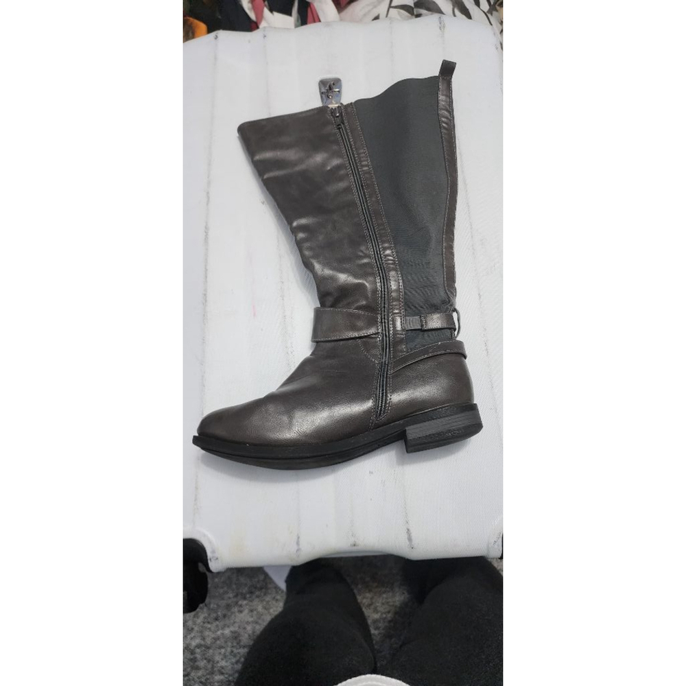 Women's riding boots size 10 wide